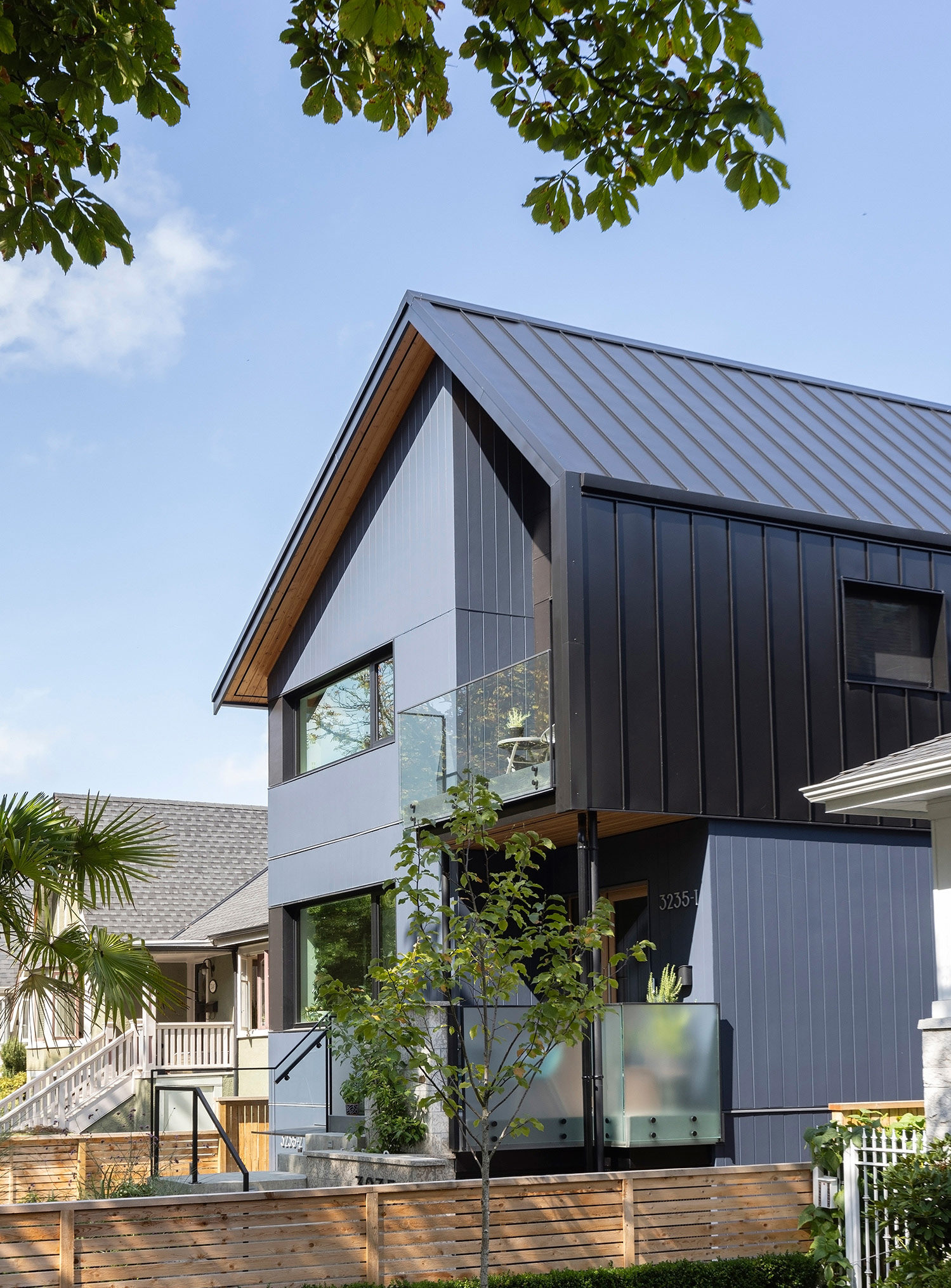 Bird's Wing Passive House